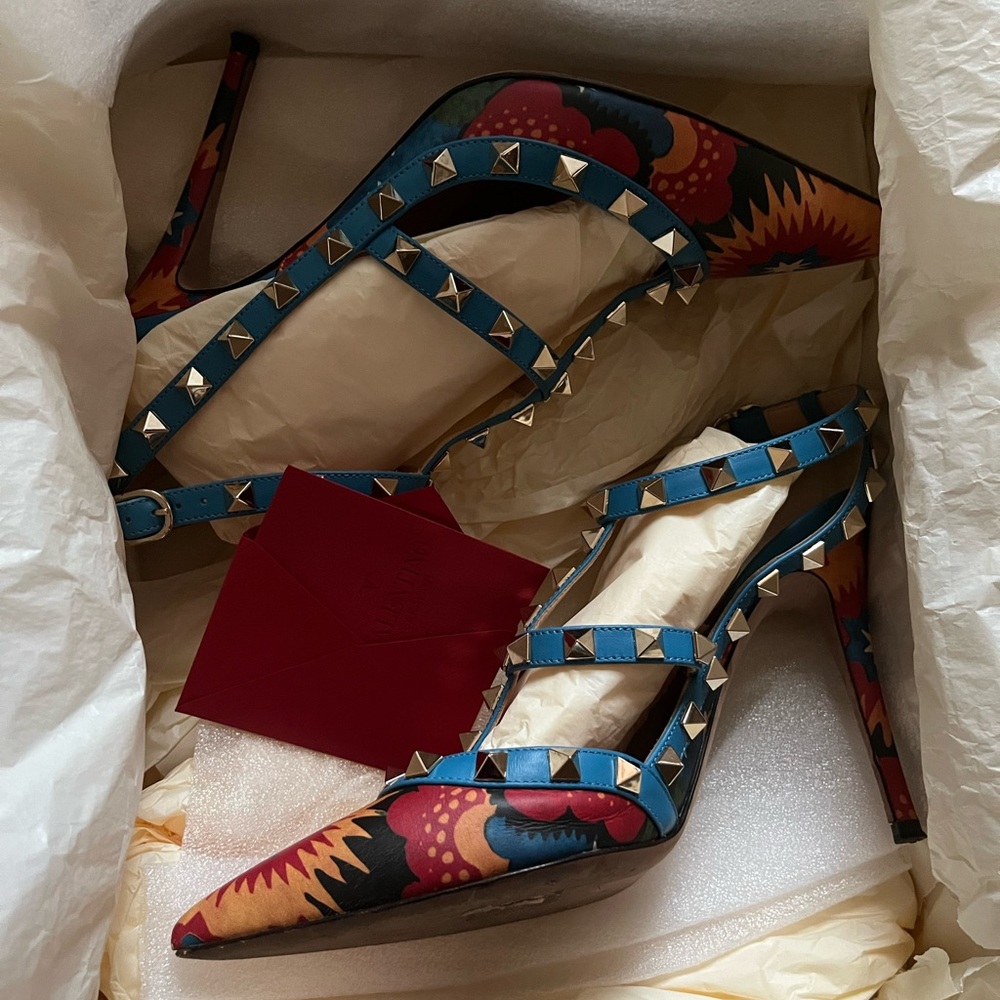 VALENTINO Wonderland Rockstud Leather Slingbacks - Picture 3 of 6